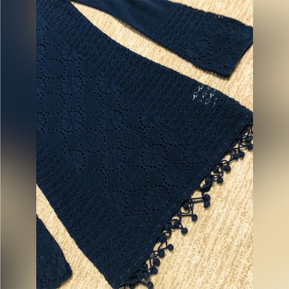 Lilly Pulitzer Navy Blue Athena Crochet Knit Tunic- Like New Condition! Small - Picture 2 of 6